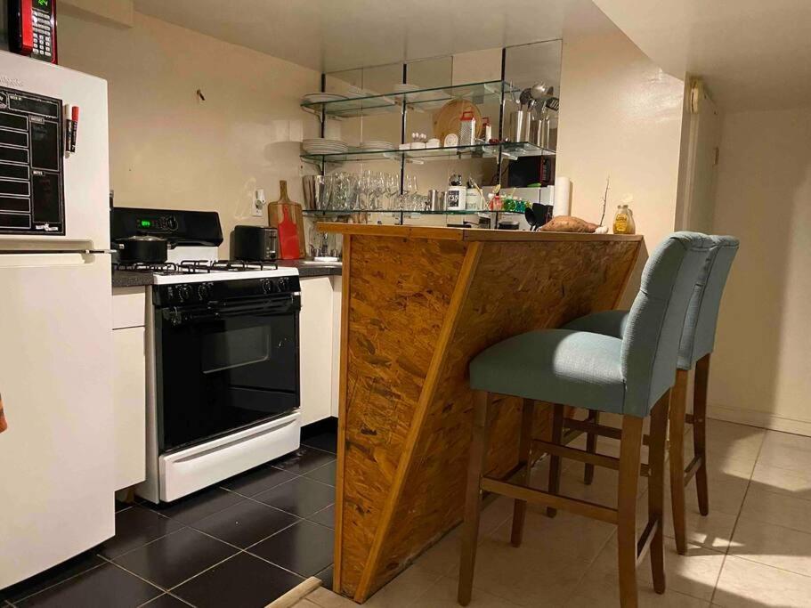 Treasure In Queens Apartment Ню Йорк Екстериор снимка