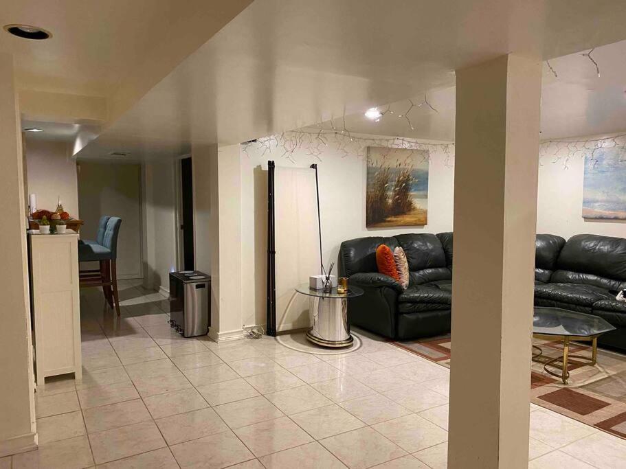 Treasure In Queens Apartment Ню Йорк Екстериор снимка