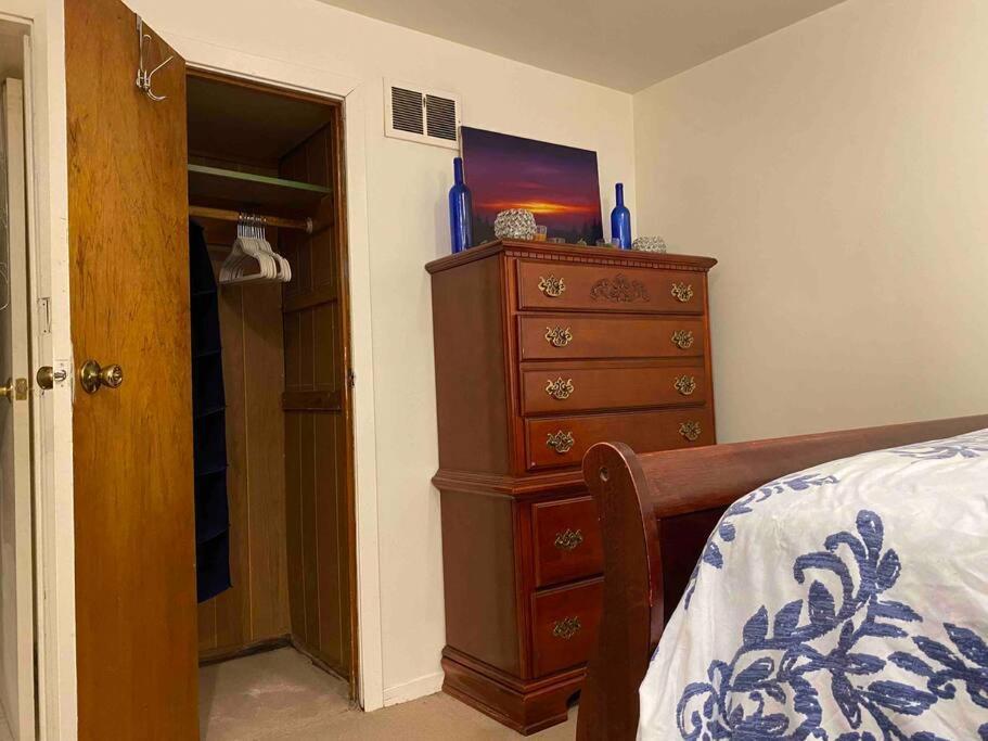 Treasure In Queens Apartment Ню Йорк Екстериор снимка